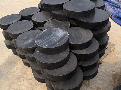 武陵区板式橡胶支座由若干层橡胶片与薄钢板经加压硫化